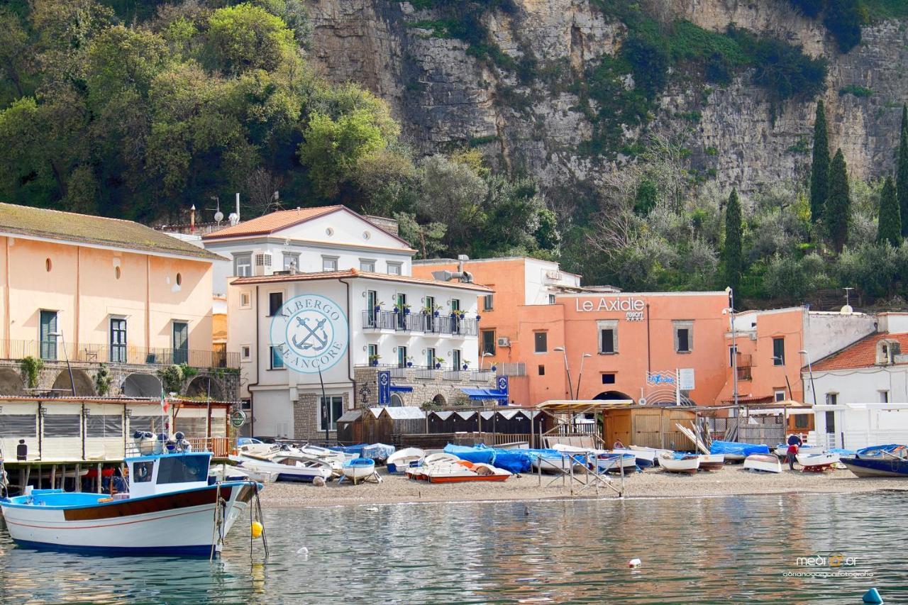 Le Ancore Hotel Vico Equense Eksteriør billede